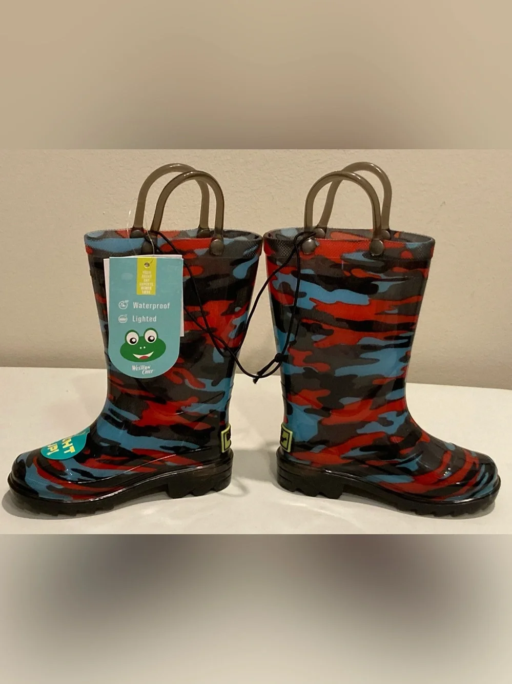 Western Chief Light Up Kids Size 6 Camo Rainy Day Boots with Pull Handles NEW